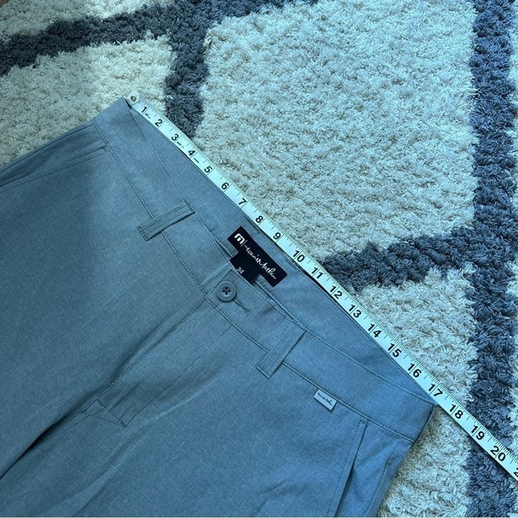 Travis Mathew Grey Golf Shorts - Picture 5 of 8